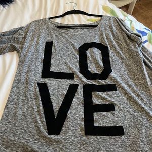 Gray long sleeve shirt